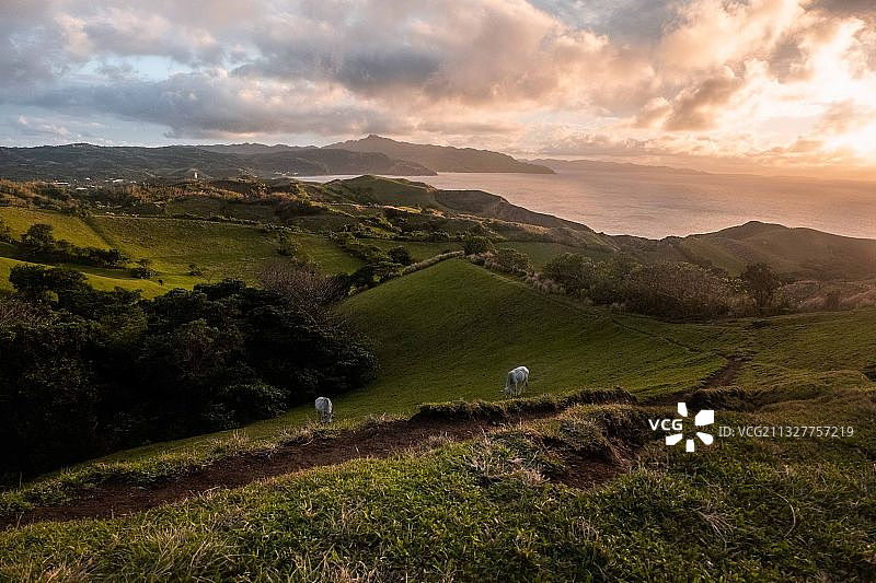菲律宾巴坦内斯群岛日落景观图片素材