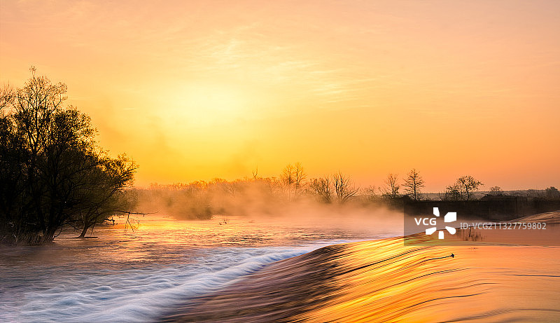 克罗地亚卡洛瓦茨日落景观图片素材