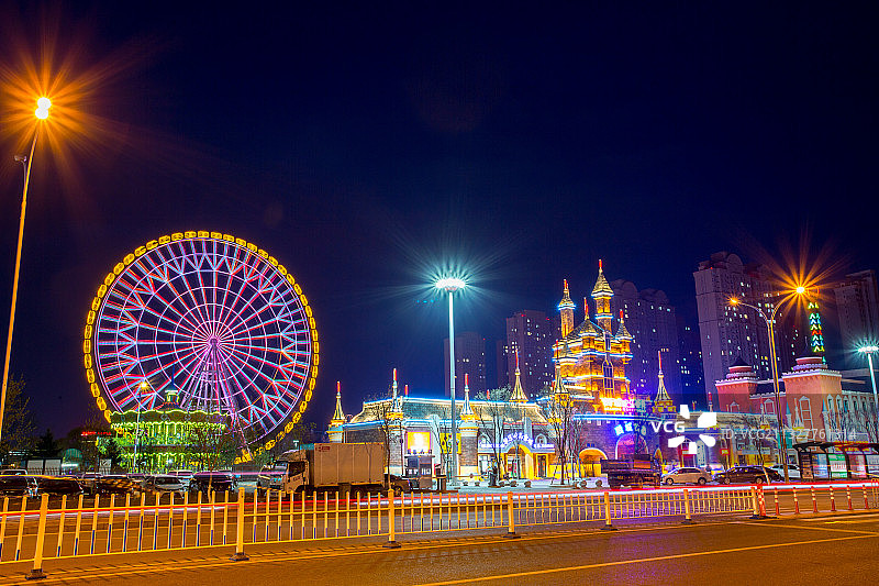 黑龙江，齐齐哈尔，鹤城公园，游乐场，摩天轮图片素材