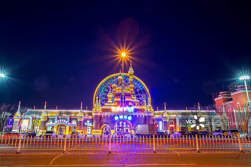 黑龙江，齐齐哈尔，鹤城公园，游乐场，摩天轮图片素材