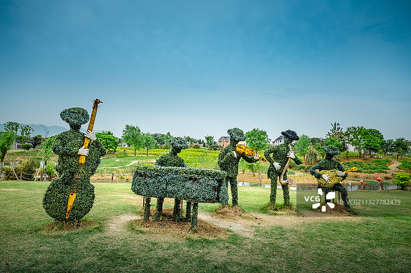 荻浦村乐队植物装置图片素材