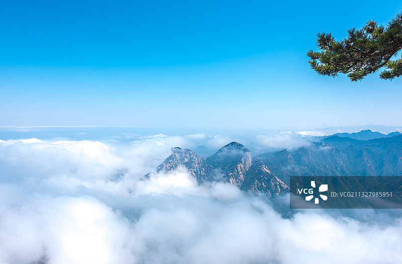 中国陕西省渭南市西岳华山图片素材
