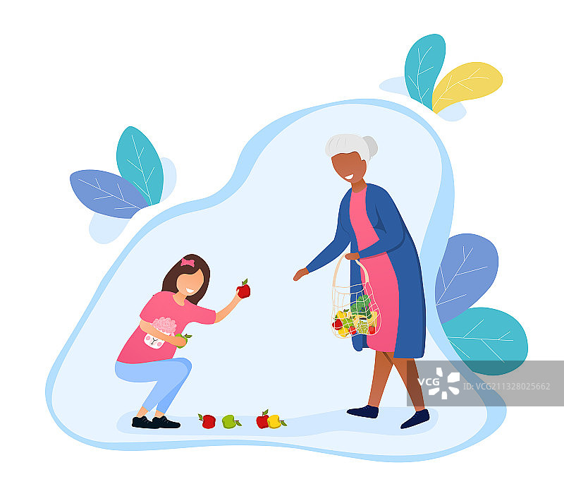 微笑的小女孩帮助年长的女人图片素材