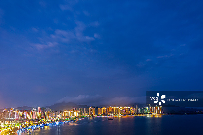 广东省汕尾城区星河湾夜景图片图片素材