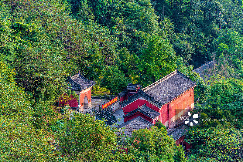 中国湖北十堰武当山榔梅祠图片素材