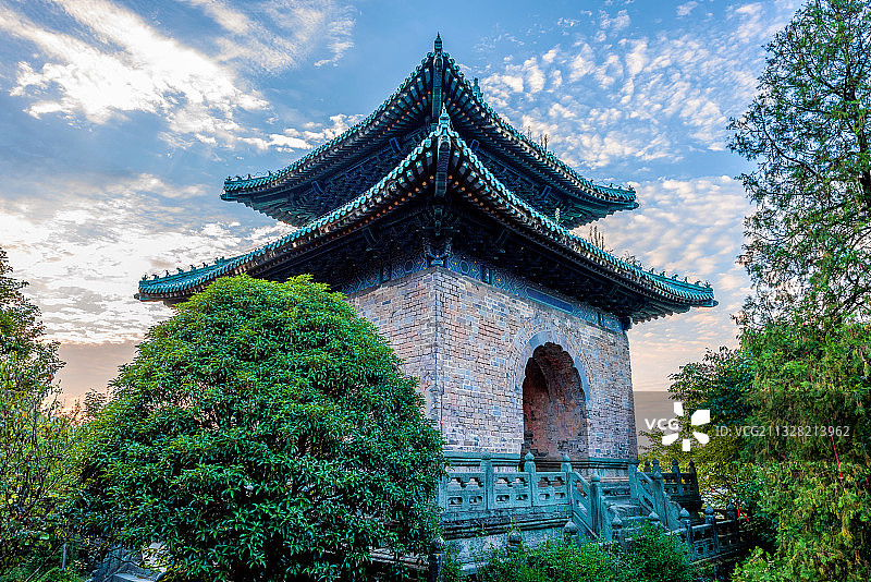 中国湖北十堰武当山南岩宫图片素材