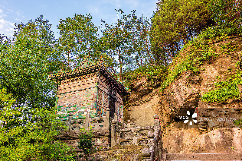 中国湖北十堰武当山南岩宫图片素材
