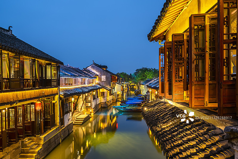 周庄古镇风光夜景图片素材