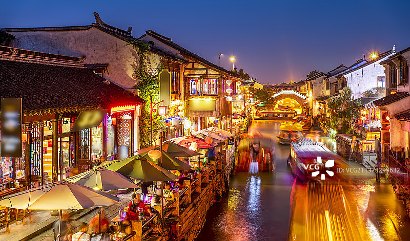 苏州七里山塘古镇夜游图片素材