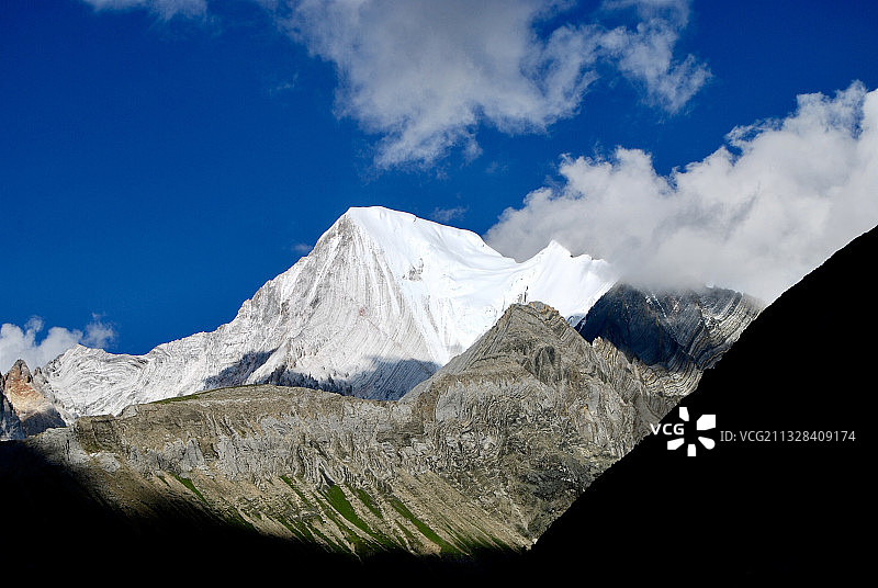 亚丁神山图片素材