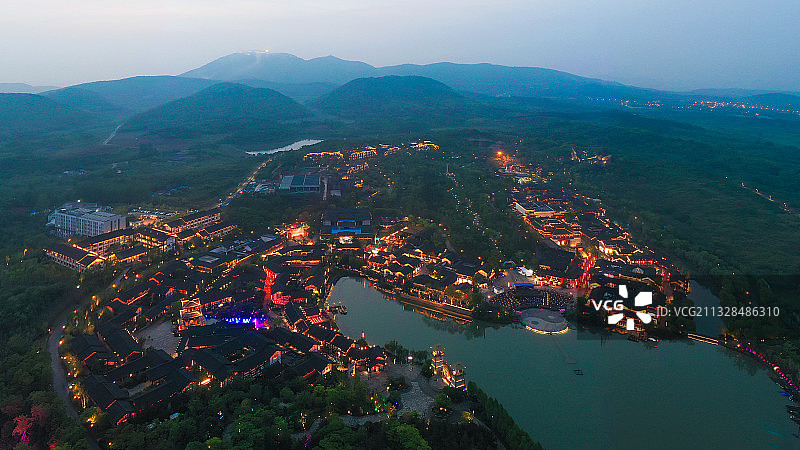 俯瞰常州东方盐湖城，拍摄于江苏省常州市茅山脚下图片素材