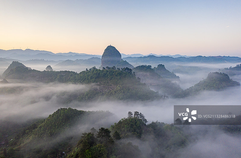 通道独岩晨曦图片素材