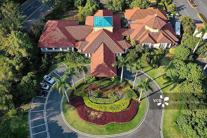 广东省东莞市长安镇莲花山郊野公园和长安高尔夫球乡村俱乐部航拍图片素材