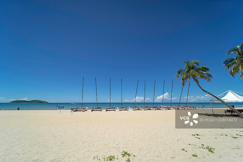 亚龙湾的沙滩图片素材