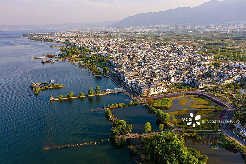 大理洱海沿岸生态廊道航拍美景图片素材