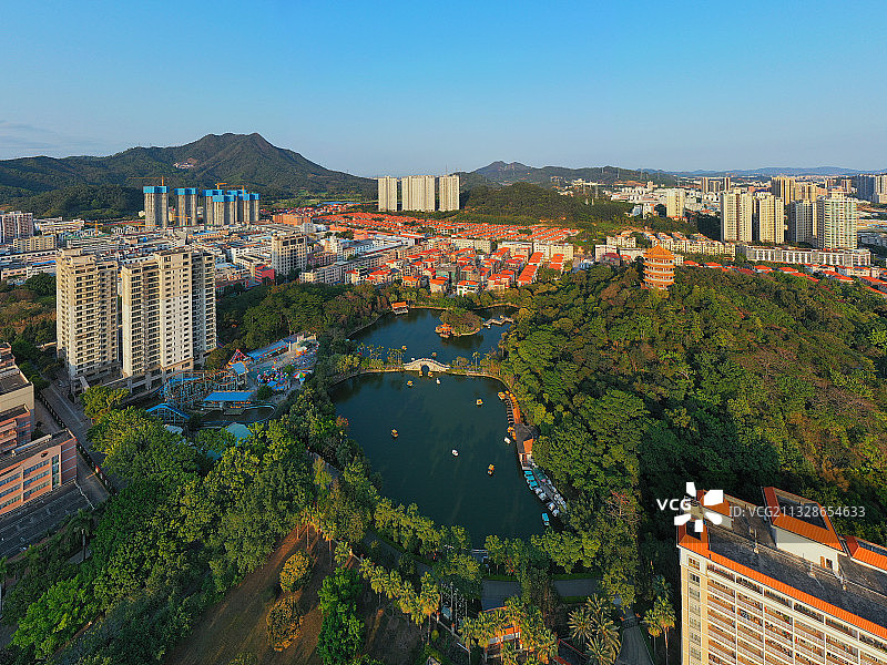 广东省东莞市长安镇政府长安广场和长安公园航拍图片素材