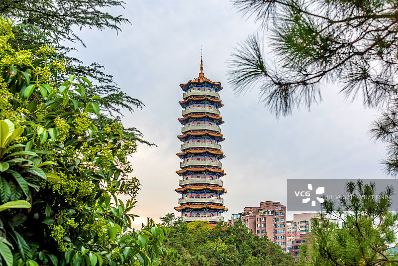 中国湖北十堰重阳塔图片素材