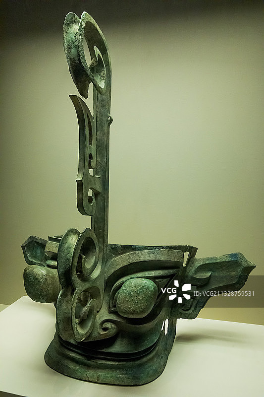 中国国家博物馆青铜面具商1986年四川广汉三星堆出土图片素材