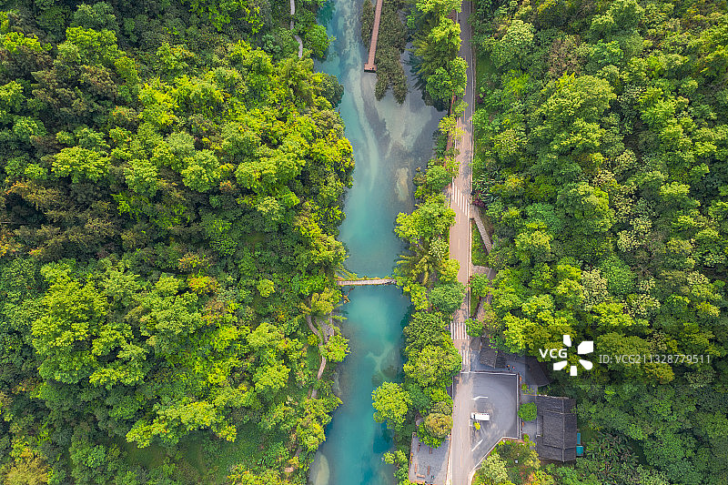 航拍视角下的荔波小七孔景区图片素材