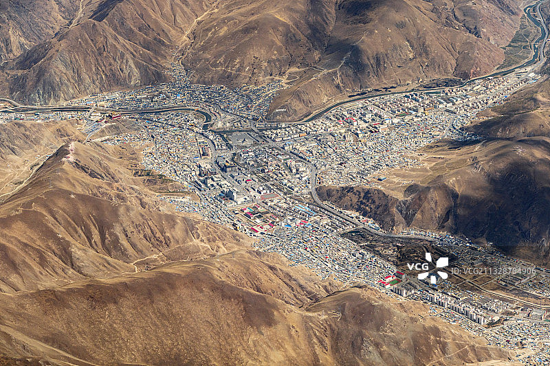 玉树州府结古镇航拍图片素材