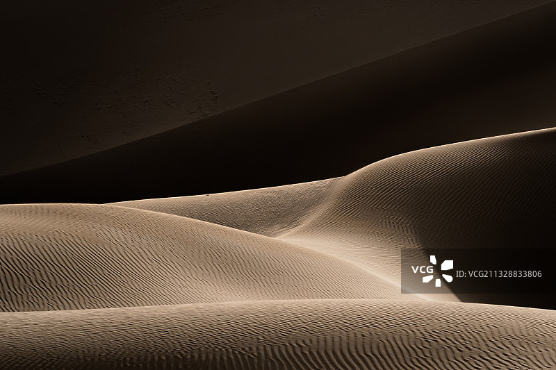 库木塔格沙漠图片素材