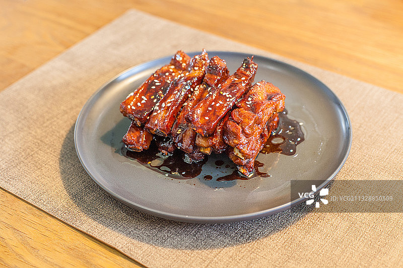 淮扬菜红烧仔排图片素材