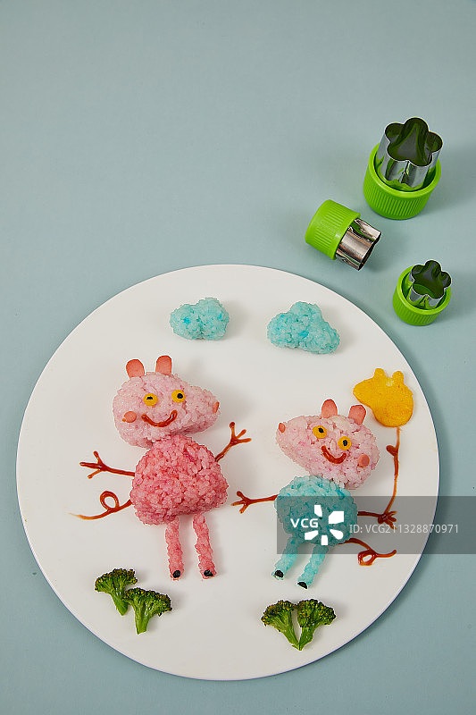 小猪佩奇卡通儿童食物饭团造型图片素材