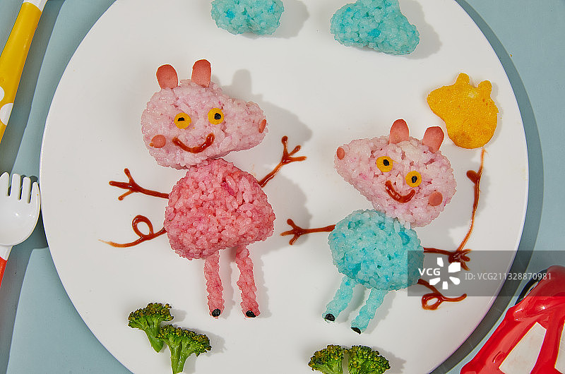 小猪佩奇卡通儿童食物饭团造型图片素材