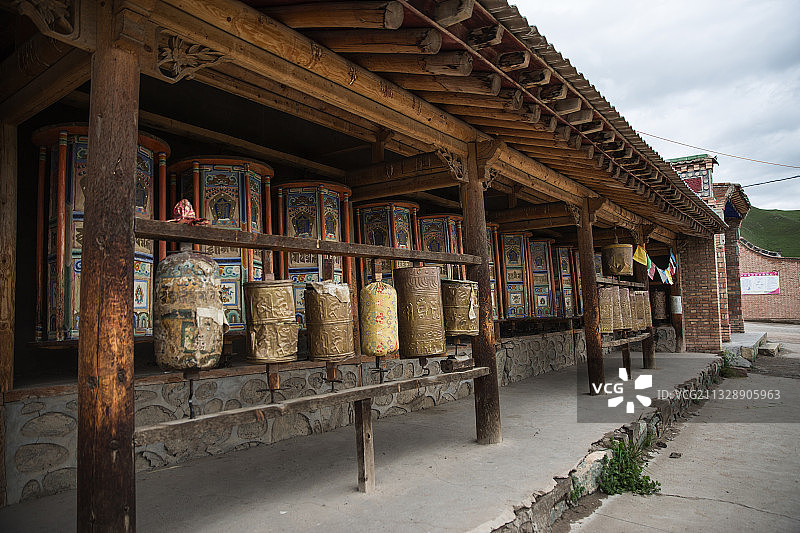 青海祁连县最大的格鲁派寺院：阿柔大寺图片素材
