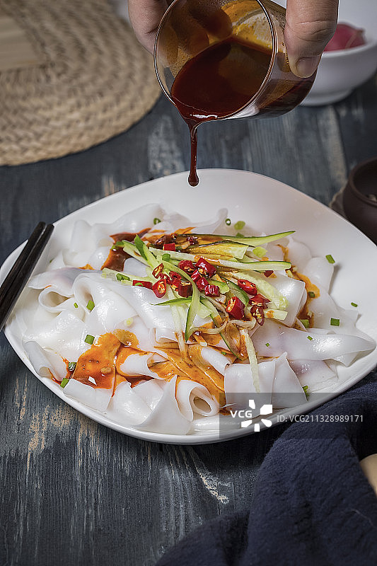 凉拌米皮凉皮图片素材