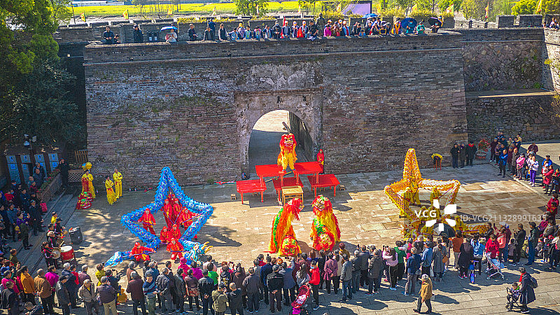 临海黄沙狮子表演图片素材