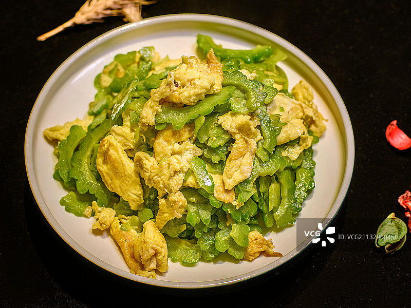 苦瓜炒蛋图片素材