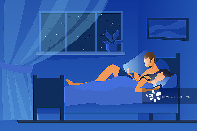 情侣在床上使用手机图片素材