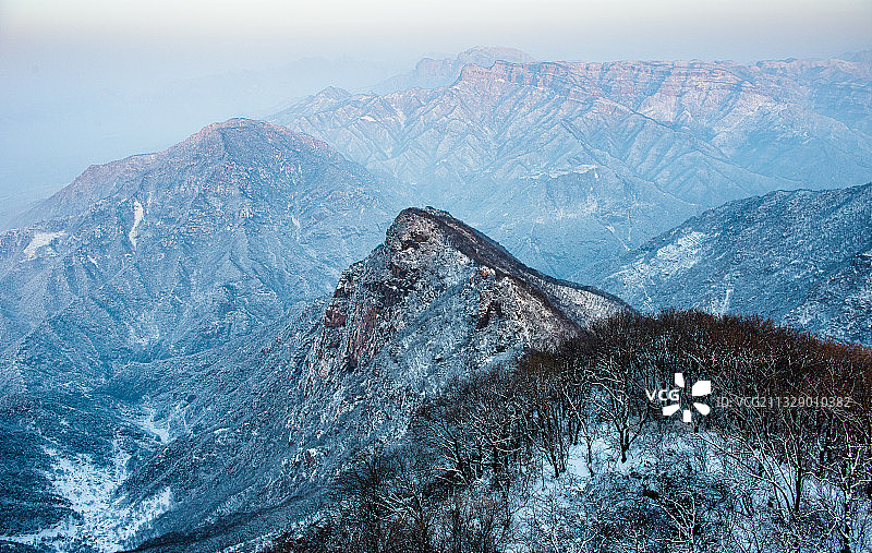 王屋山雪景图片素材