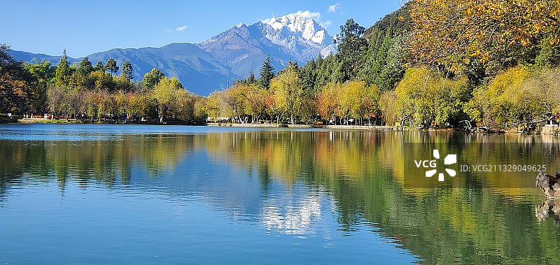 旅游终点-黑龙潭图片素材