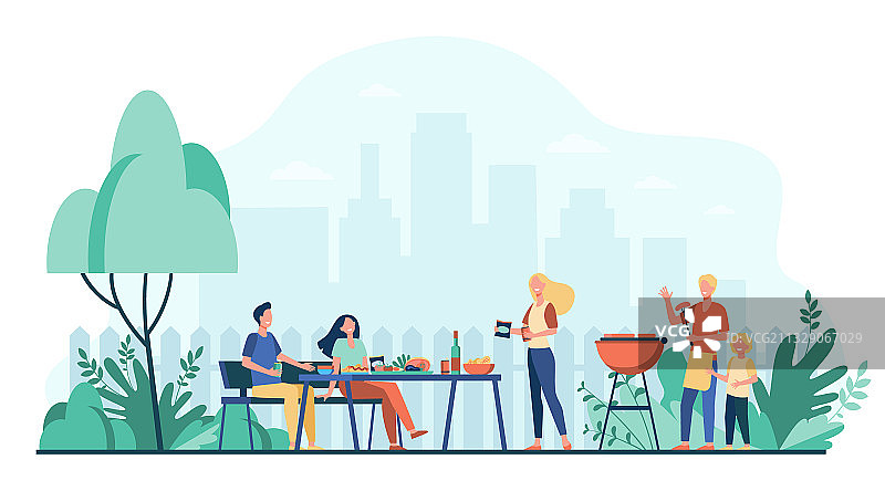 后院的家庭烧烤派对图片素材