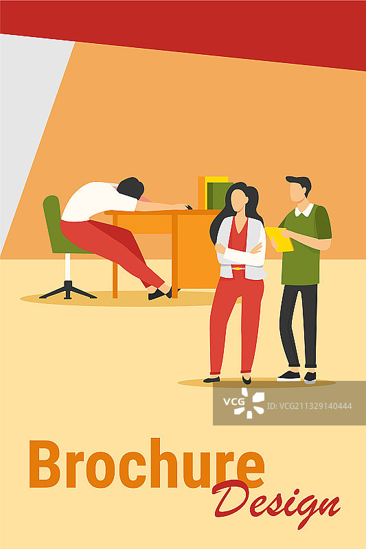 两名办公室工作人员看着昏昏欲睡的同事图片素材