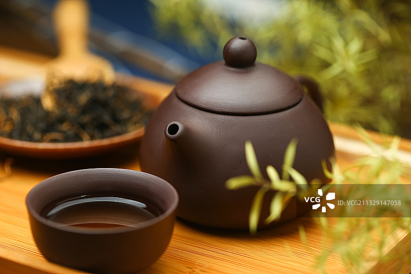 紫砂茶具和茶叶图片素材