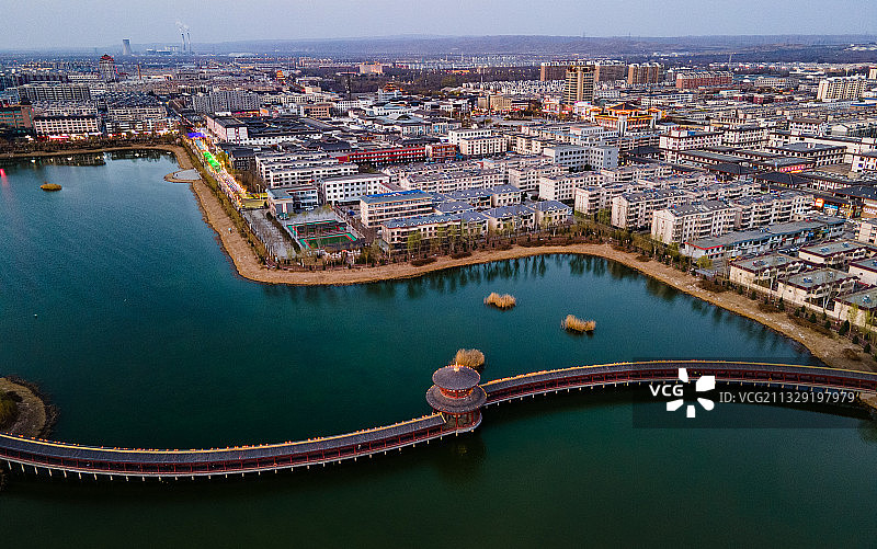 一城景色半城湖图片素材