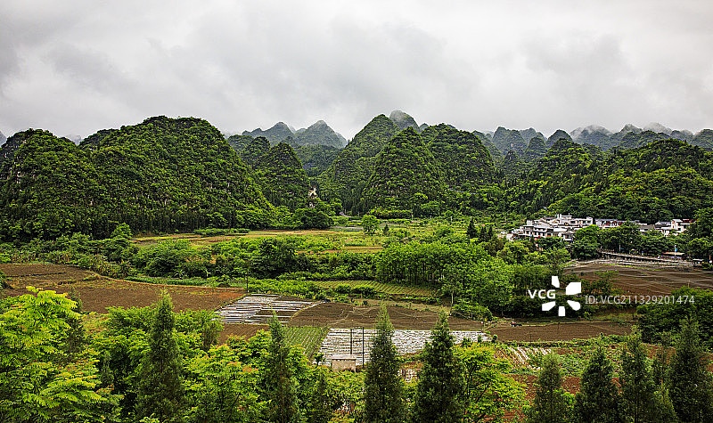 贵州黔西南万峰林纳灰村将军峰图片素材