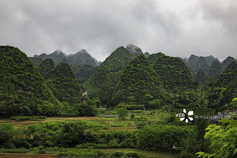 贵州黔西南万峰林纳灰村将军峰图片素材