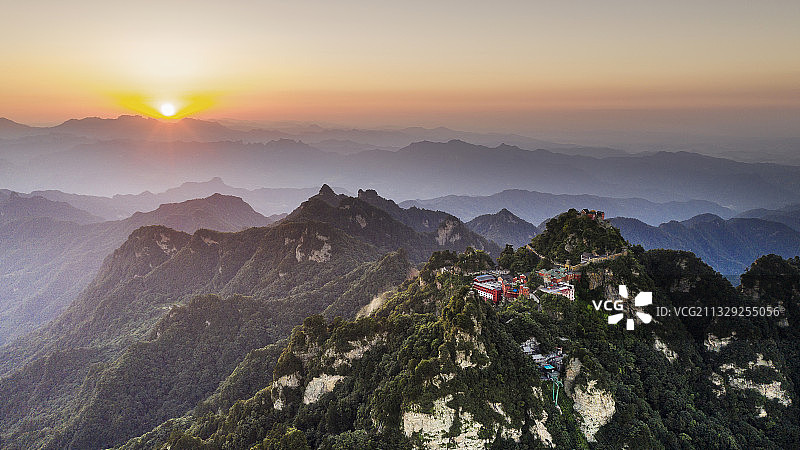 武当山日落图片素材