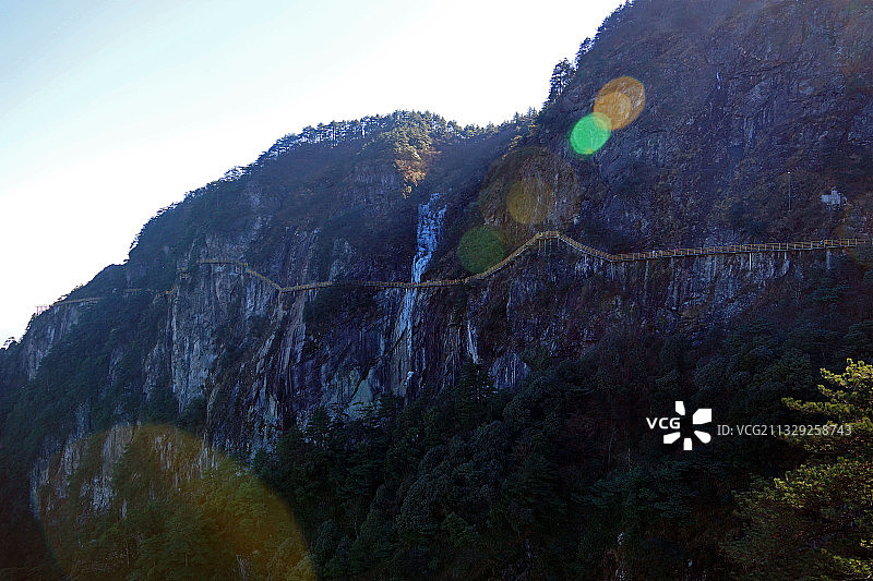 宜春明月山青云栈道图片素材