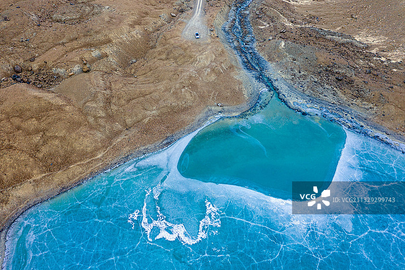 西藏曲登尼玛冰川图片素材