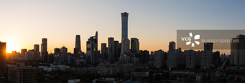 夕阳下的CBD图片素材