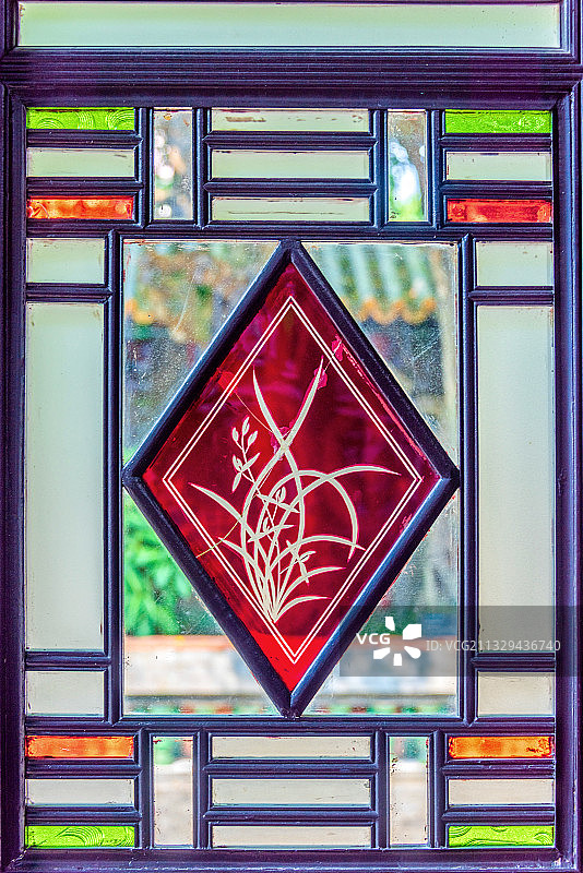 中国广东佛山顺德清晖园留芬阁玻璃装饰图片素材