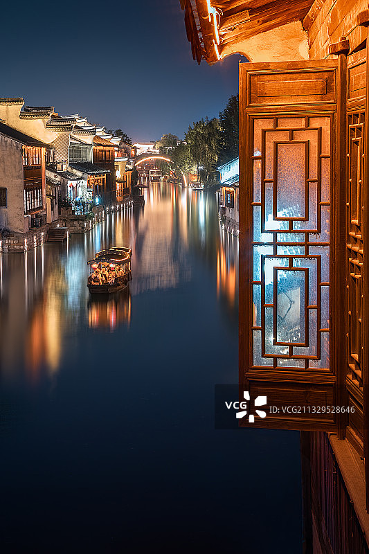 古镇夜游图片素材