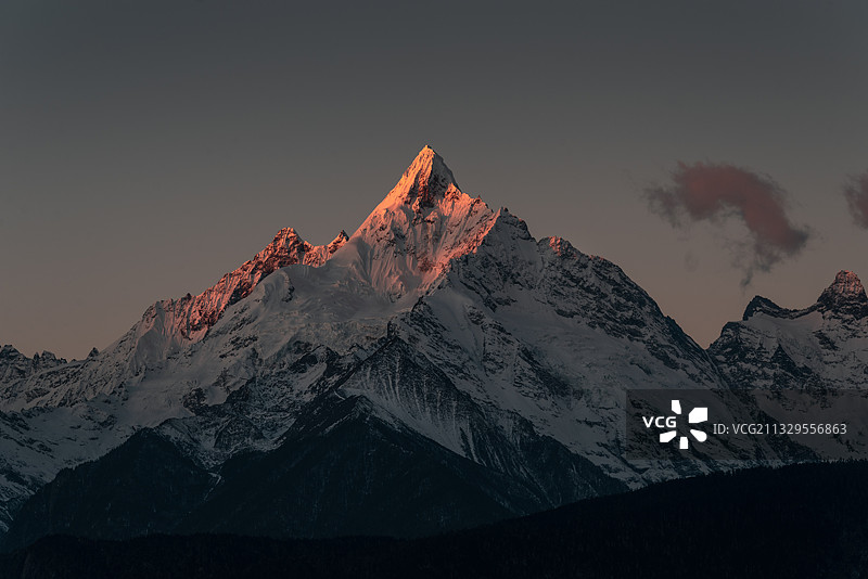 云南迪庆梅里雪山图片素材