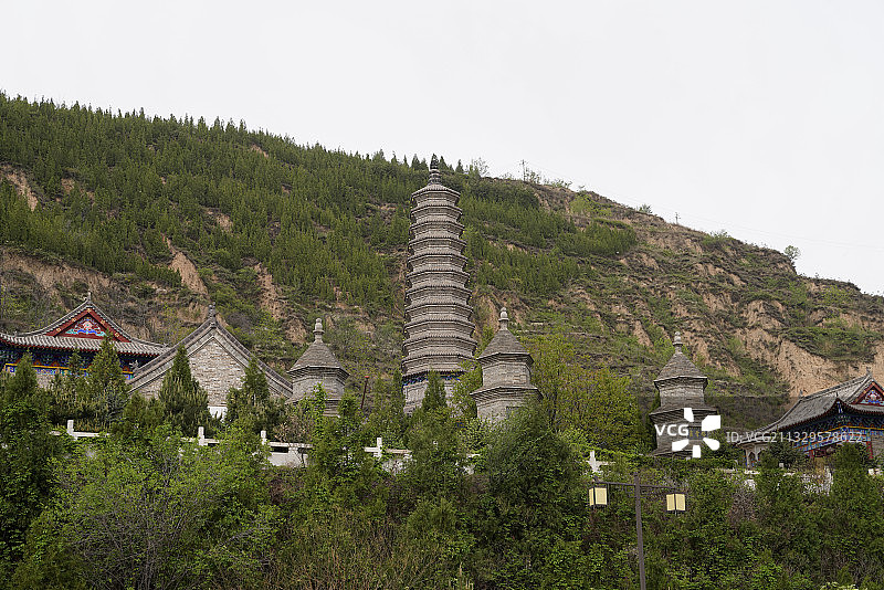 山西省 吕梁市 临县 义居寺 慧达法师舍利塔图片素材