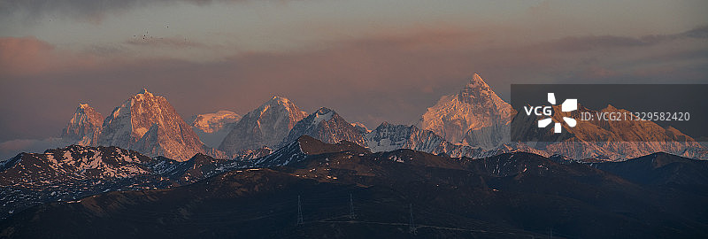 贡嘎全景图片素材